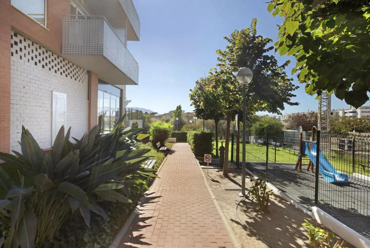 Malaga Campus Apartment Parking Included المظهر الخارجي الصورة